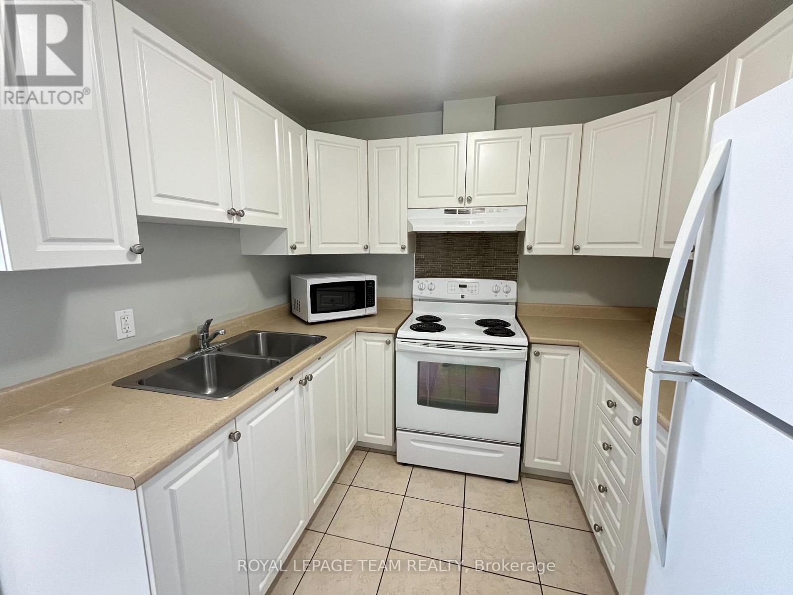 A - 201 Rochester Street, Ottawa, Ontario  K1R 6V1 - Photo 9 - X12754460