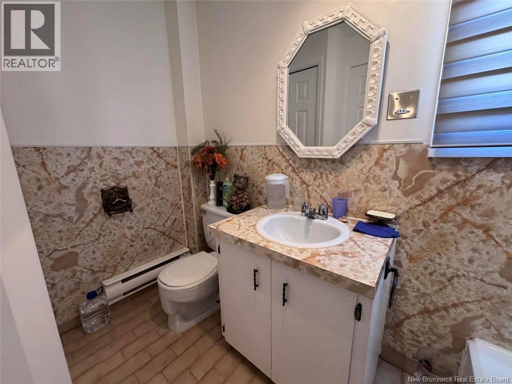 42 39th Avenue, Edmundston, New Brunswick  E3V 2X2 - Photo 17 - NB133103