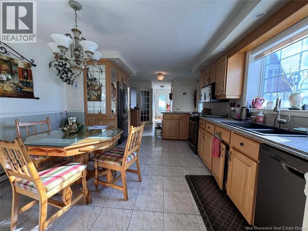 42 39th Avenue, Edmundston, New Brunswick  E3V 2X2 - Photo 2 - NB133103