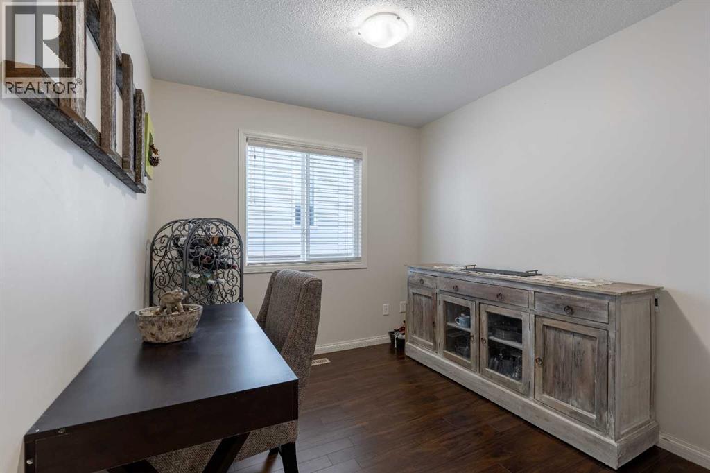 420 Silkstone Crescent W, Lethbridge, Alberta  T1J 2G3 - Photo 5 - A2280765