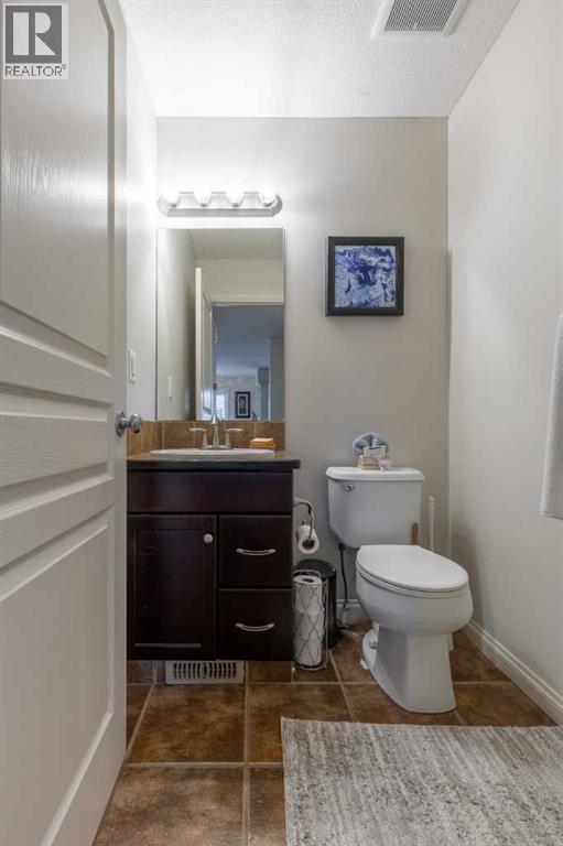 420 Silkstone Crescent W, Lethbridge, Alberta  T1J 2G3 - Photo 7 - A2280765