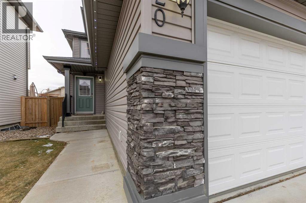 420 Silkstone Crescent W, Lethbridge, Alberta  T1J 2G3 - Photo 3 - A2280765