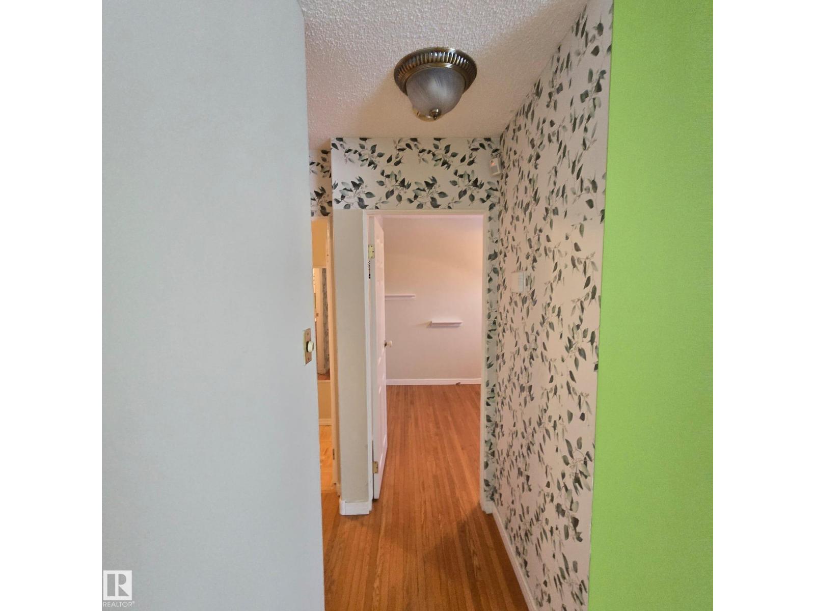 10966 158 St Nw, Edmonton, Alberta  T5P 2R9 - Photo 6 - E4470114