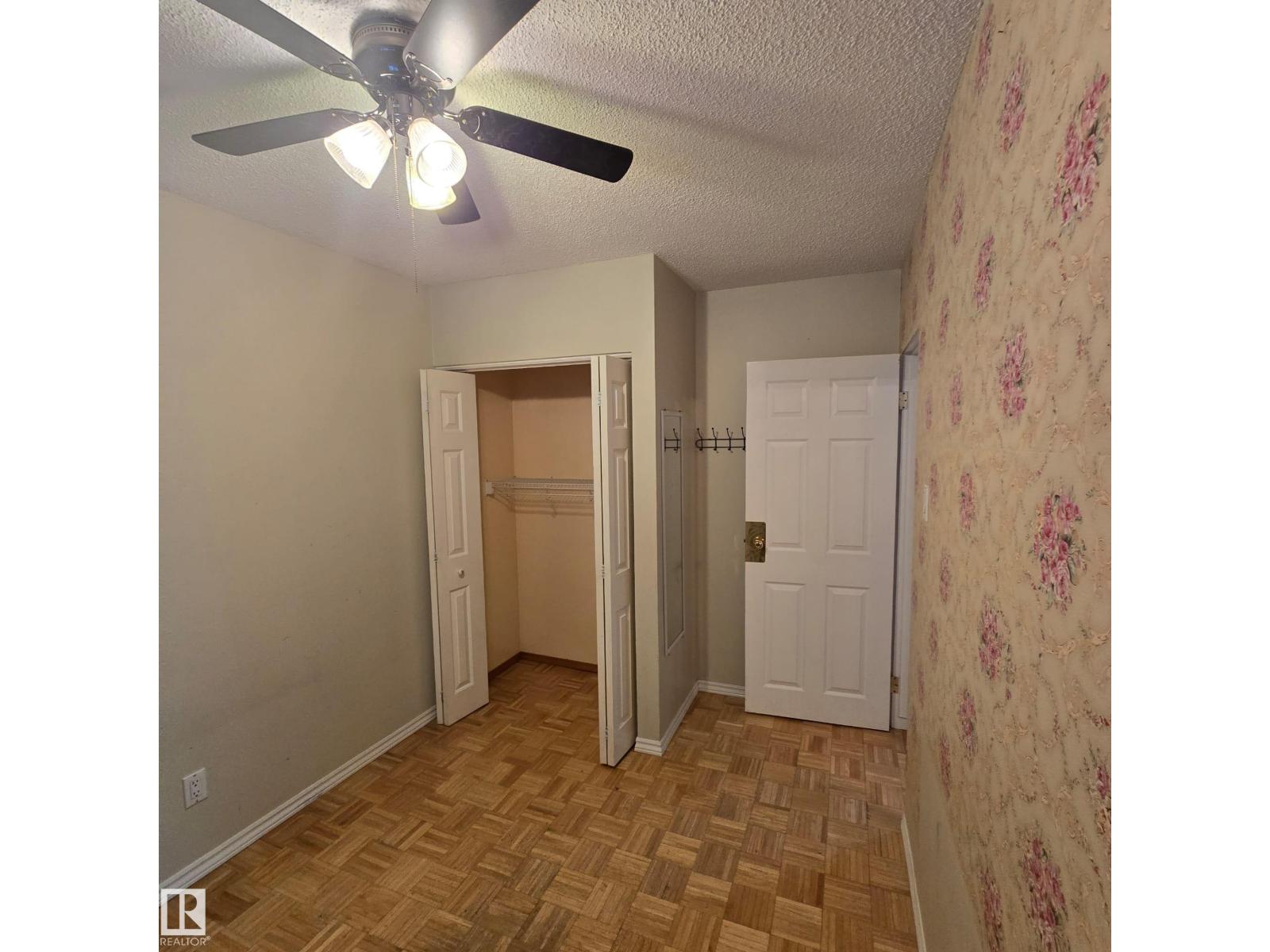 10966 158 St Nw, Edmonton, Alberta  T5P 2R9 - Photo 10 - E4470114