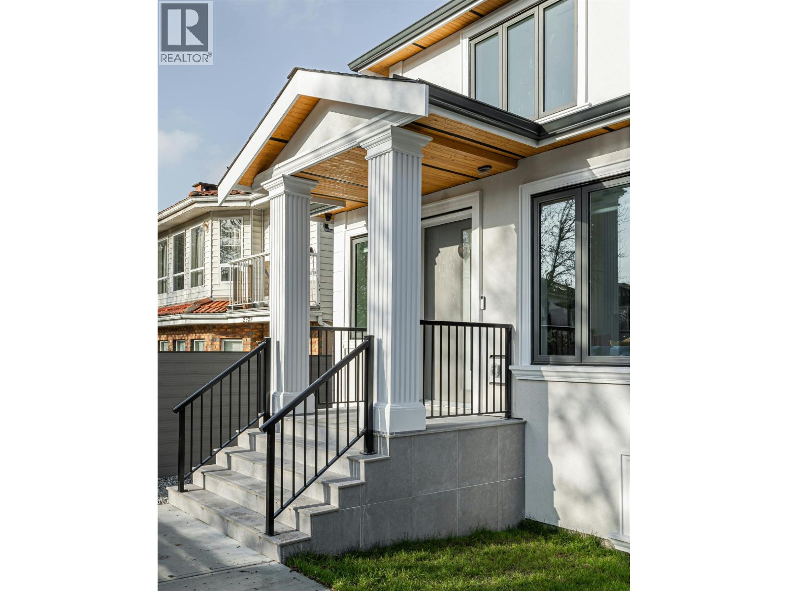 Listing Picture 33 of 37 : 2931 E 28TH AVENUE, Vancouver / 溫哥華 - 魯藝地產 Yvonne Lu Group - MLS Medallion Club Member