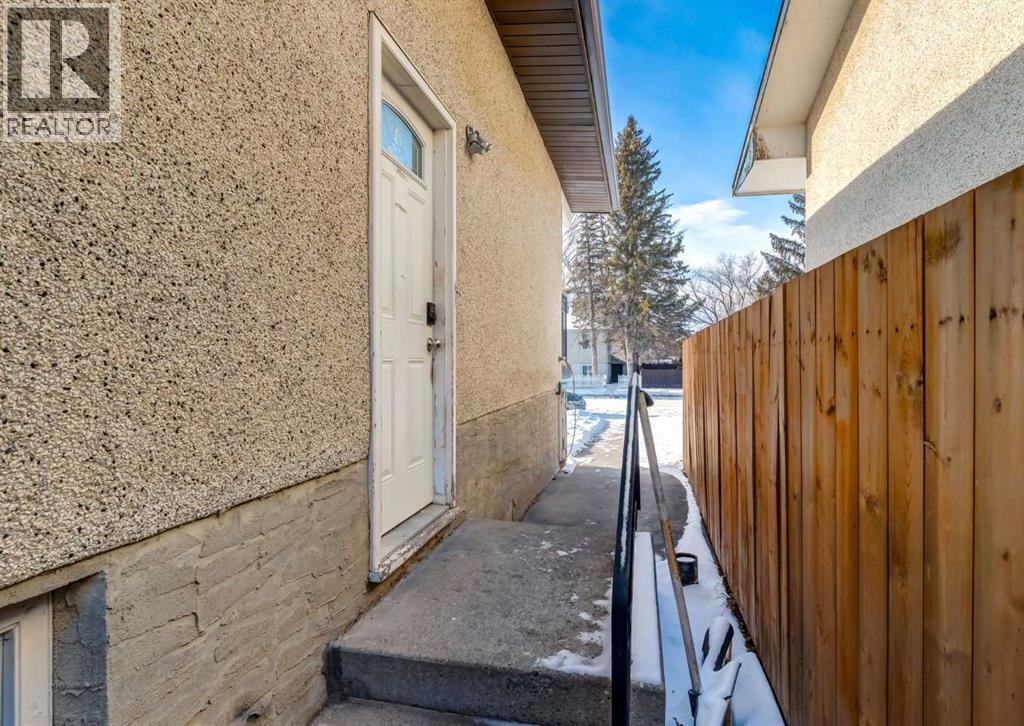 7634 & 7636 22a Street Se, Calgary, Alberta  T2C 0X5 - Photo 35 - A2281979