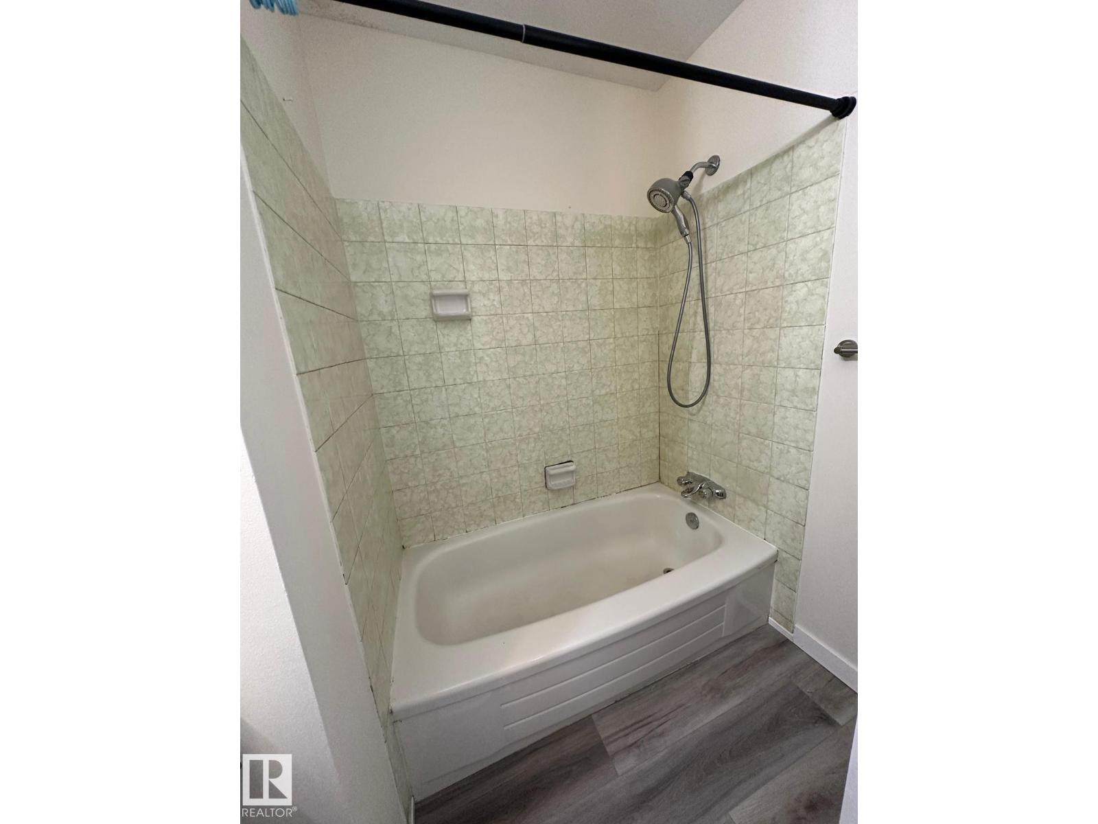 5462 38a Av Nw, Edmonton, Alberta  T6L 2H4 - Photo 15 - E4470823