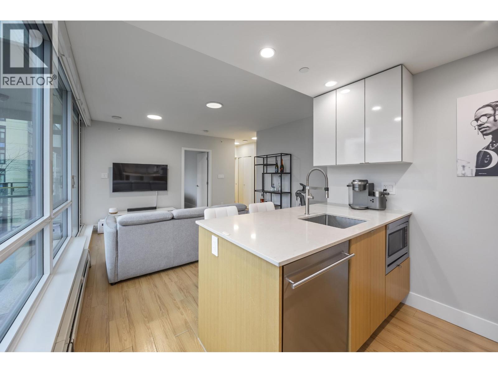 1209 159 W 2nd Avenue, Vancouver, British Columbia  V5Y 0L8 - Photo 11 - R3085750