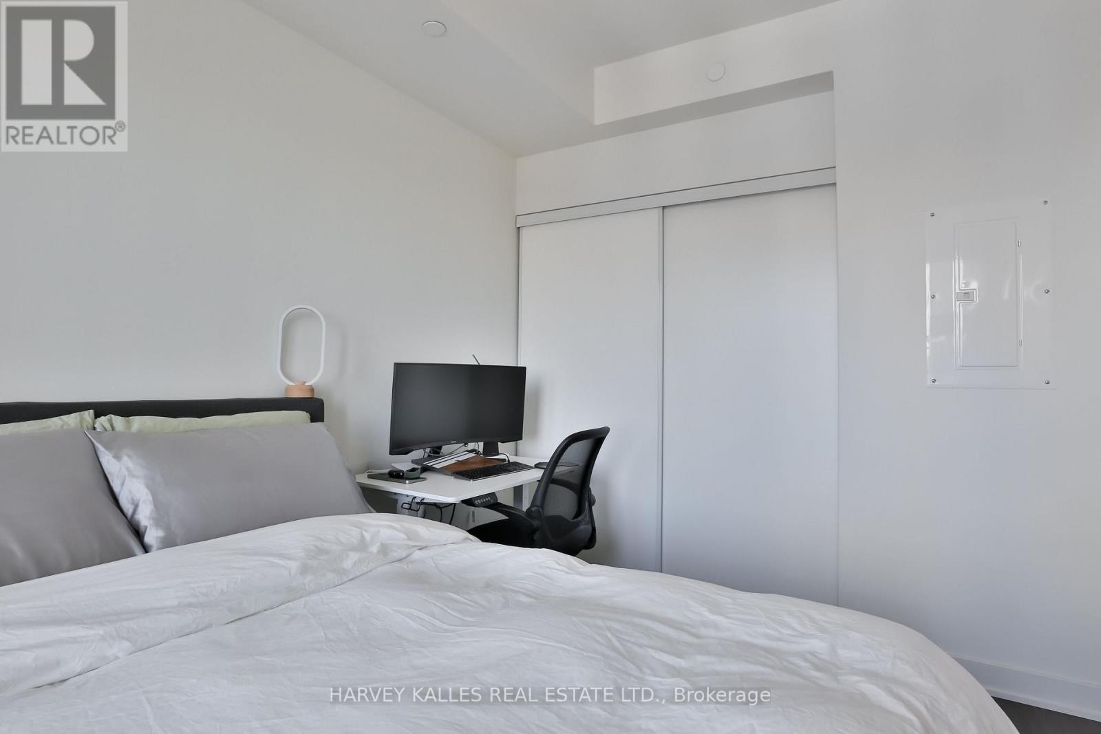 1511w - 27 Bathurst Street, Toronto, Ontario  M5V 2P1 - Photo 4 - C12754274