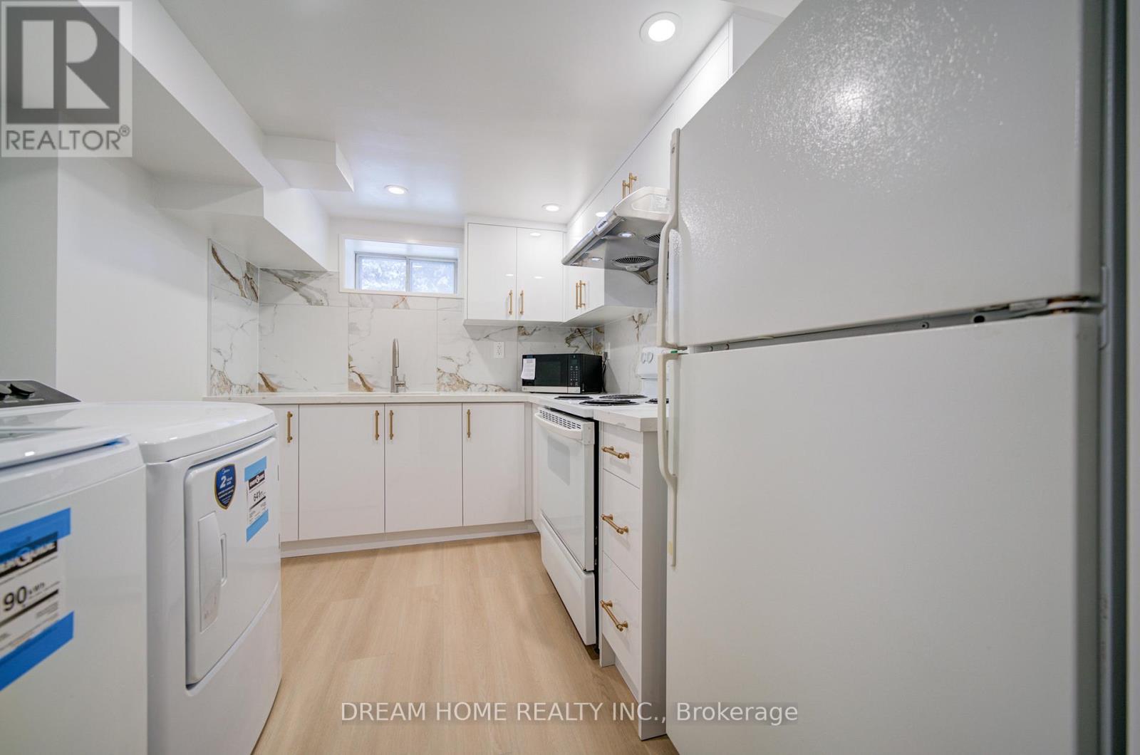 Bsmt Room A - 40 Marathon Crescent, Toronto, Ontario  M2R 2L7 - Photo 3 - C12754288
