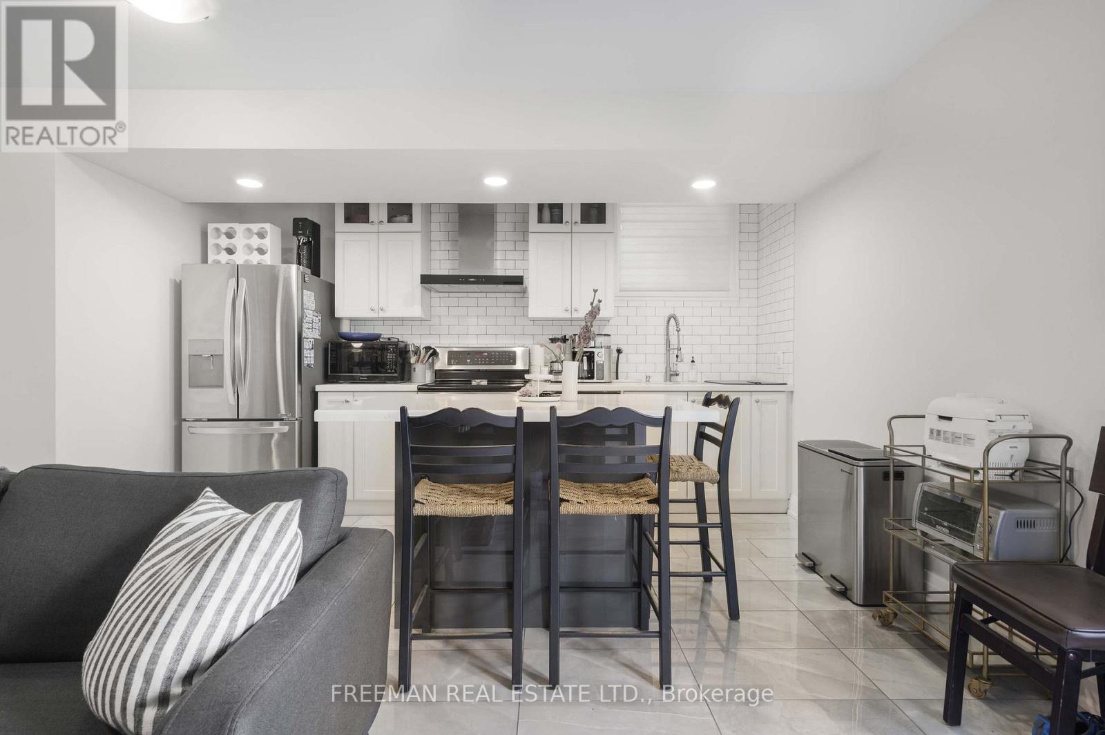 49 Beatrice Street, Toronto, Ontario  M6J 2T2 - Photo 29 - C12754290