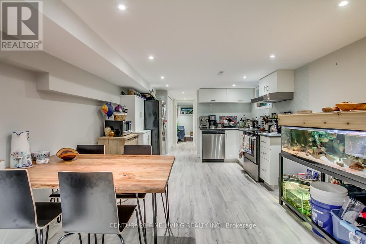 Lower - 52 Kenwood Avenue, Toronto, Ontario  M6C 2R9 - Photo 5 - C12754386