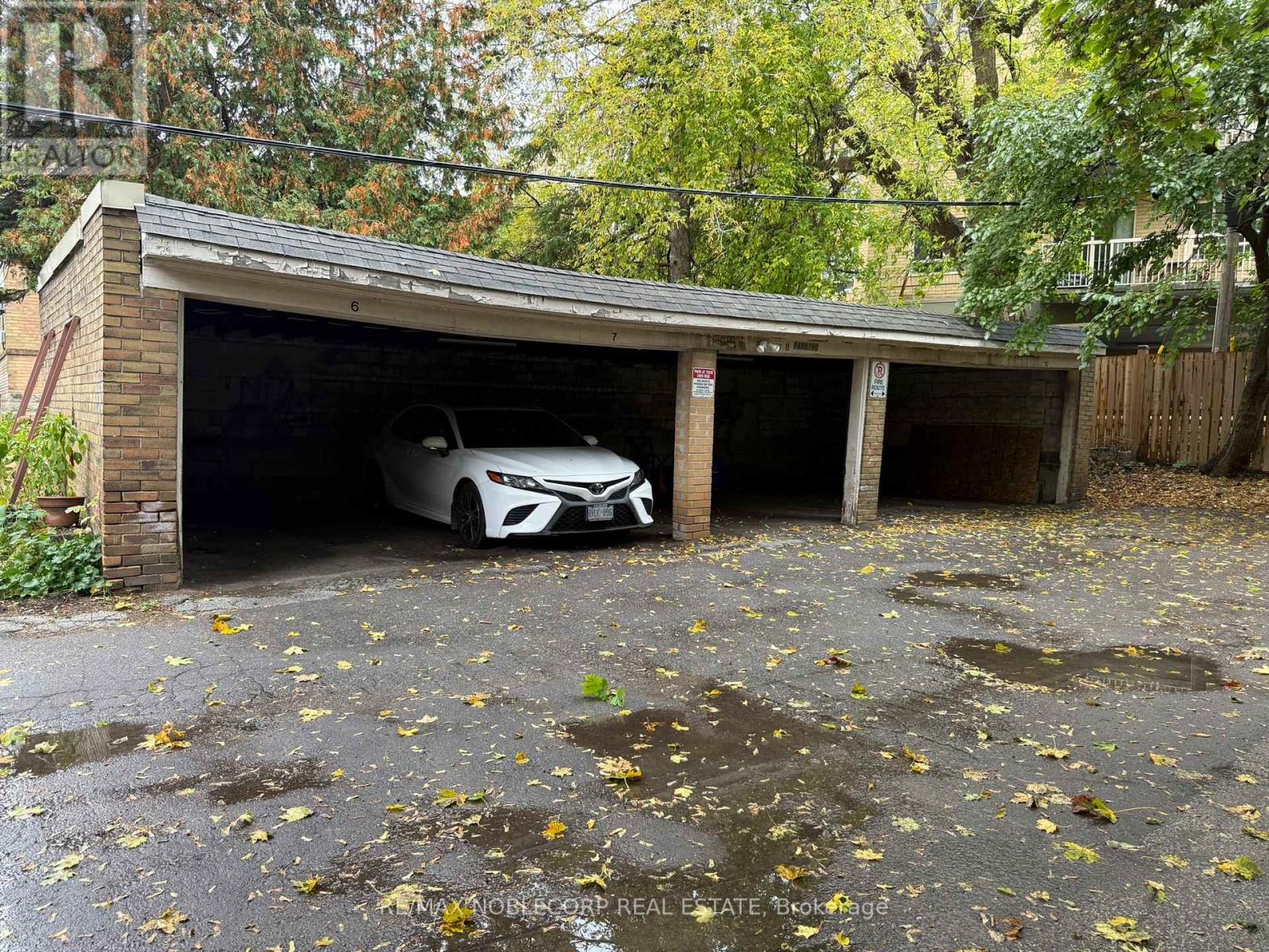 1 - 1377 Bayview Avenue, Toronto, Ontario  M4G 3A5 - Photo 13 - C12754392