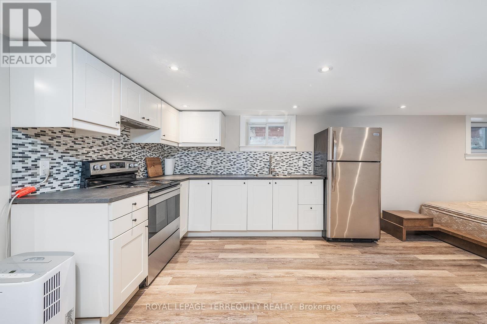 Bsmt - 33 Havelock Street, Toronto, Ontario  M6H 3B3 - Photo 5 - C12754428