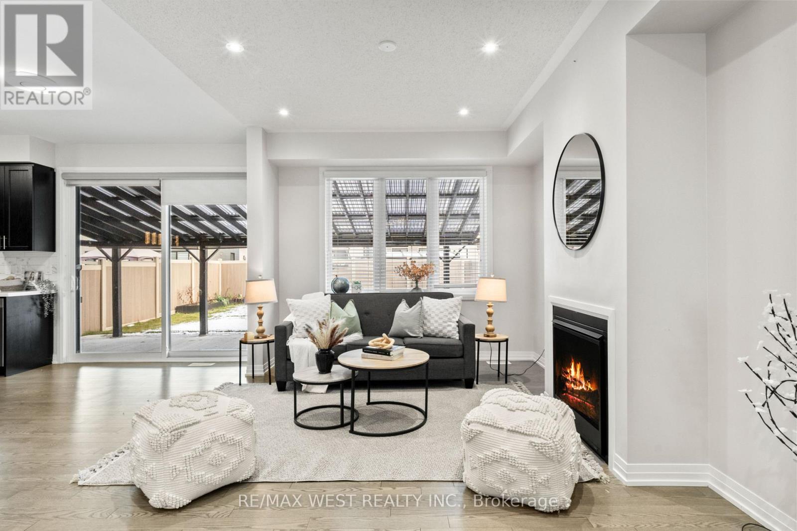 145 East Shore Drive, Clarington, Ontario  L1C 1Z8 - Photo 8 - E12754308