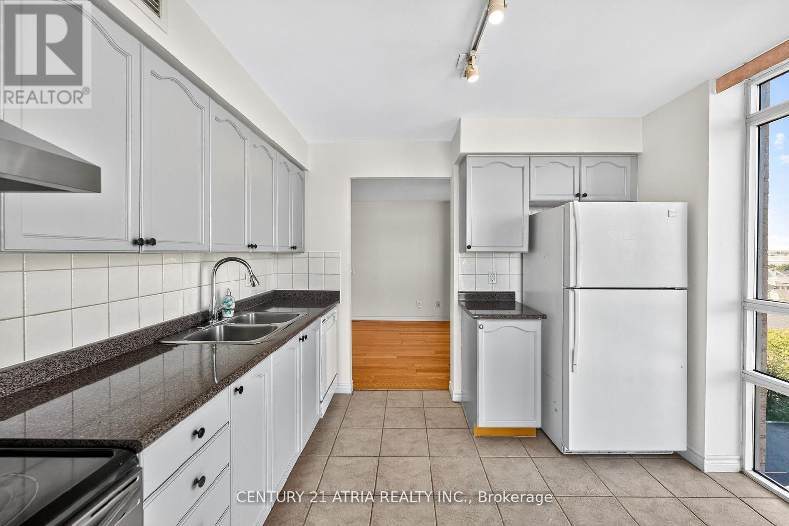 716 - 8 Mondeo Drive, Toronto (Dorset Park), Ontario  M1P 5C7 - Photo 17 - E12754326