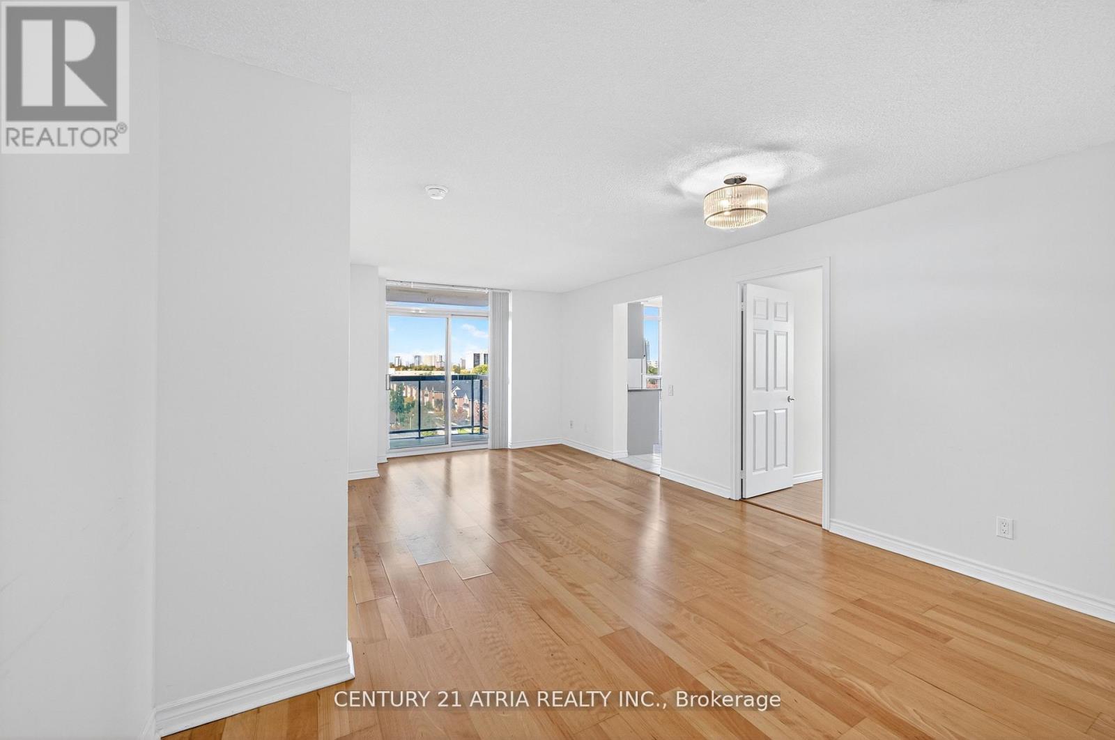 716 - 8 Mondeo Drive, Toronto (Dorset Park), Ontario  M1P 5C7 - Photo 8 - E12754326