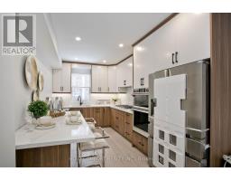 18 CONNAUGHT AVENUE, Toronto, Ontario