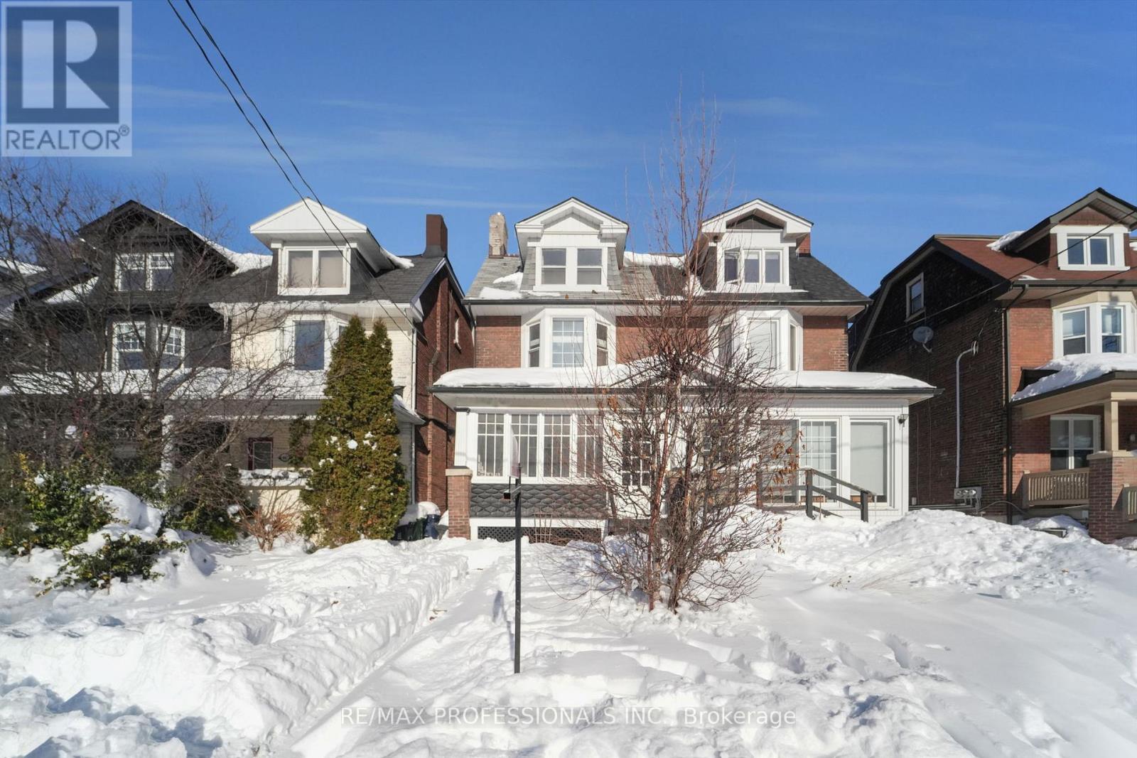 68 DIXON AVENUE, Toronto, Ontario