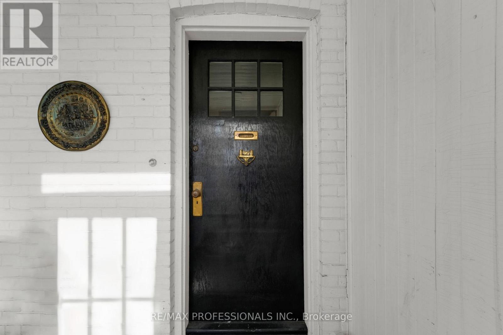 68 Dixon Avenue, Toronto, Ontario  M4L 1N6 - Photo 4 - E12754434