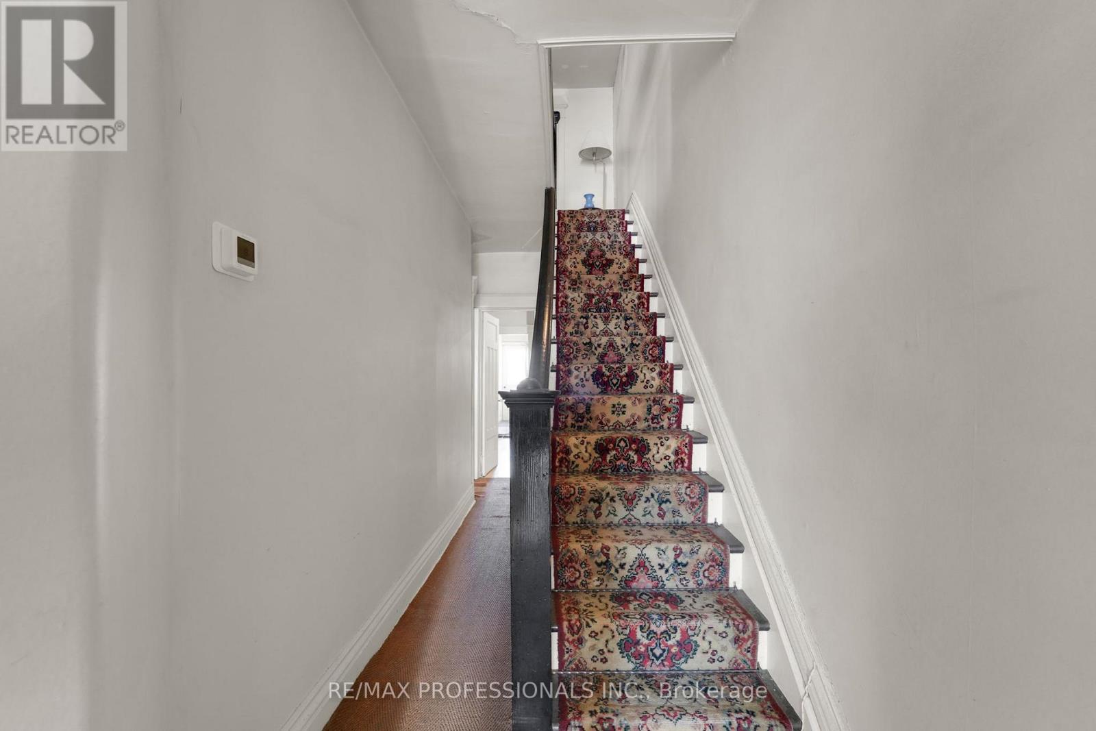 68 Dixon Avenue, Toronto, Ontario  M4L 1N6 - Photo 7 - E12754434