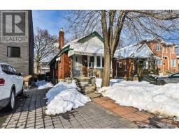 218 FLOYD AVENUE, Toronto, Ontario