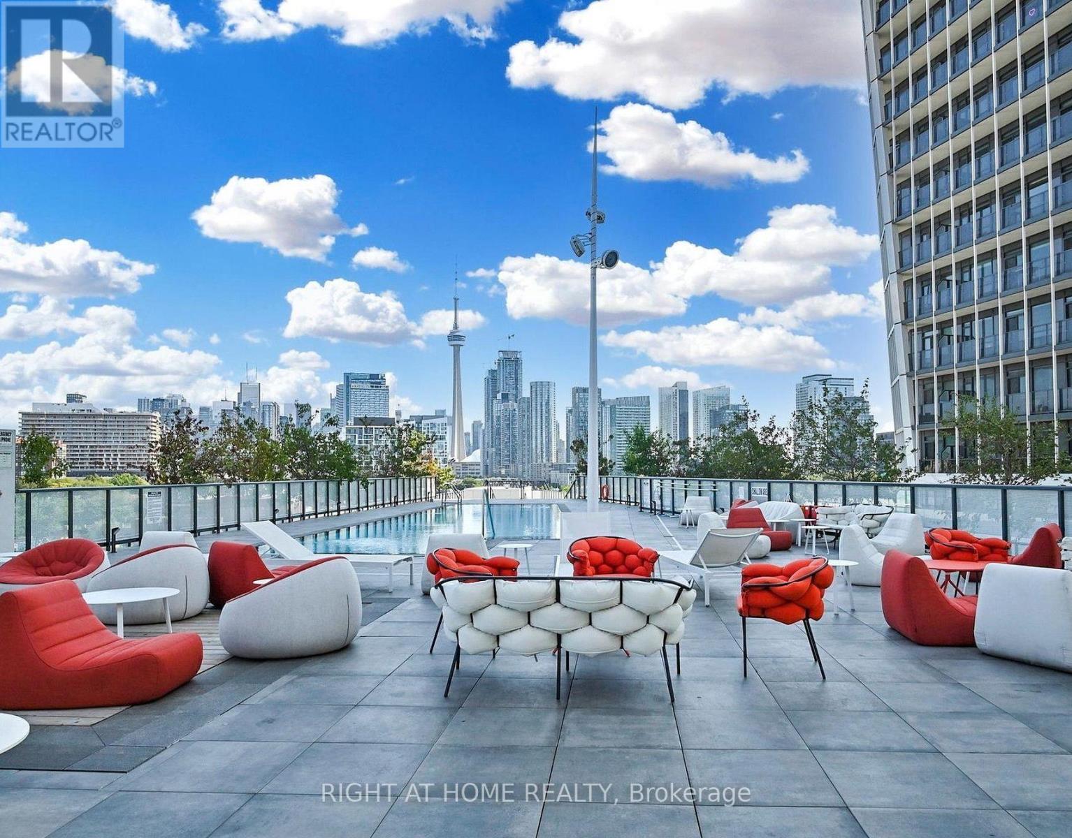 Th108 - 30 Ordnance Street, Toronto, Ontario  M6K 1A2 - Photo 24 - C12597774