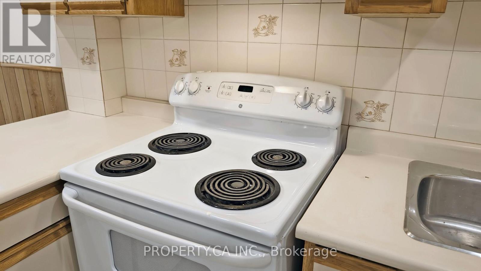 1469 Brentano Boulevard, Mississauga, Ontario  L4X 1A2 - Photo 11 - W12753940