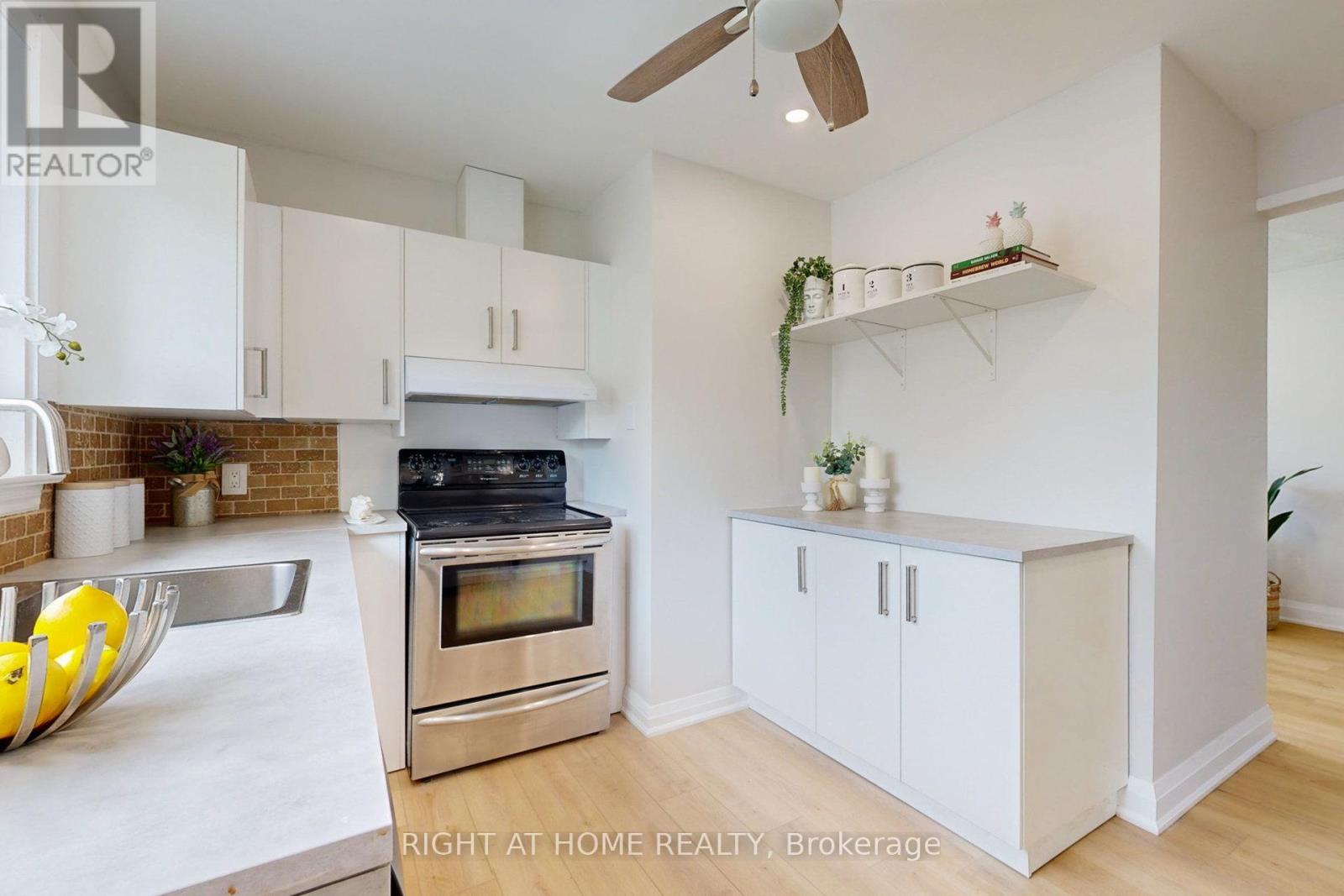 Upper - 78 Longford Drive, Newmarket (Bristol-London), Ontario  L3Y 2Y4 - Photo 7 - N12754230