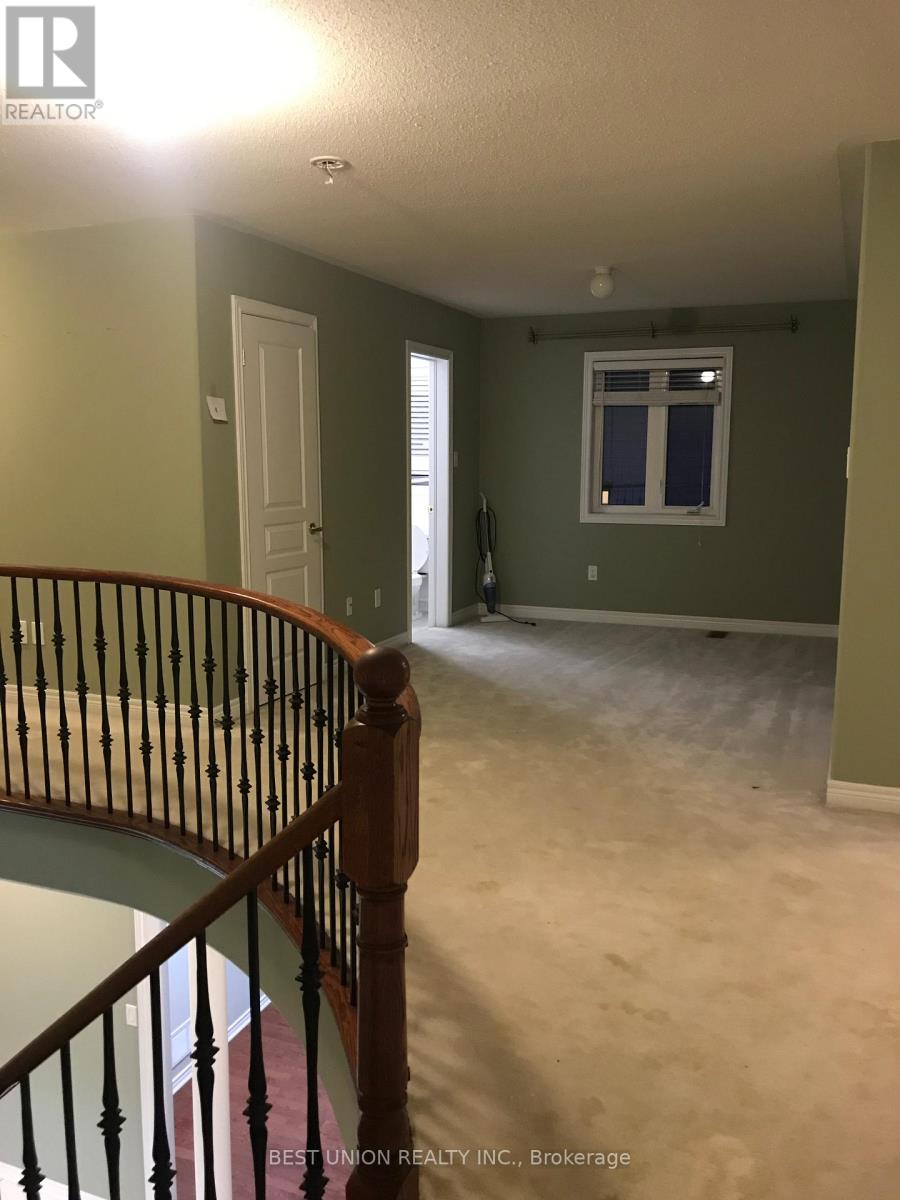 24 Heathfield Avenue, Markham, Ontario  L6C 3B9 - Photo 12 - N12754236