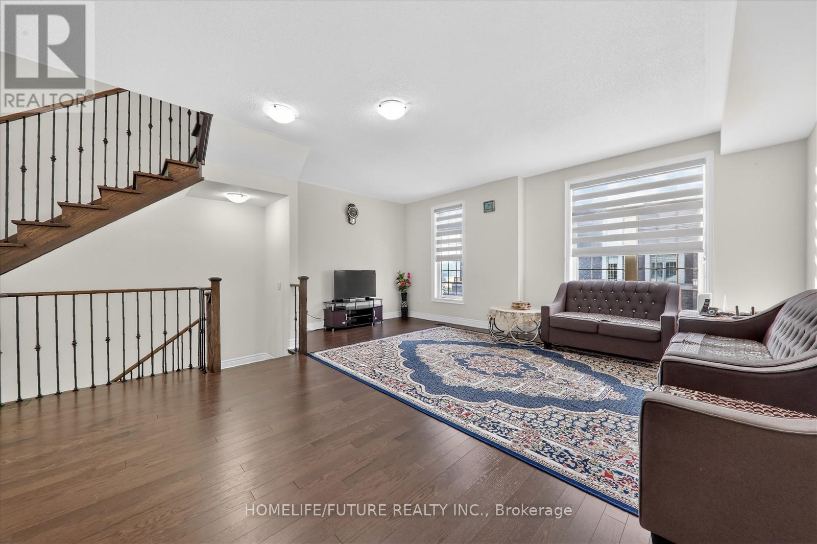 39 Andress Way, Markham, Ontario  L3S 0E9 - Photo 13 - N12754272