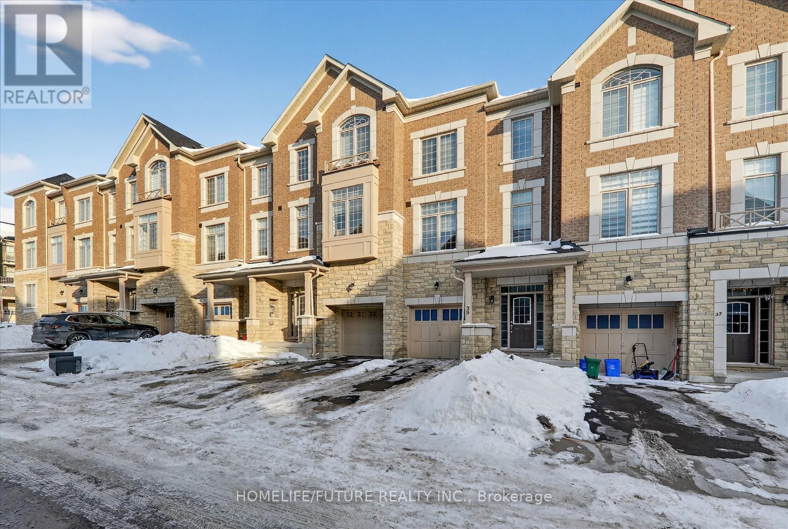 39 Andress Way, Markham, Ontario  L3S 0E9 - Photo 3 - N12754272