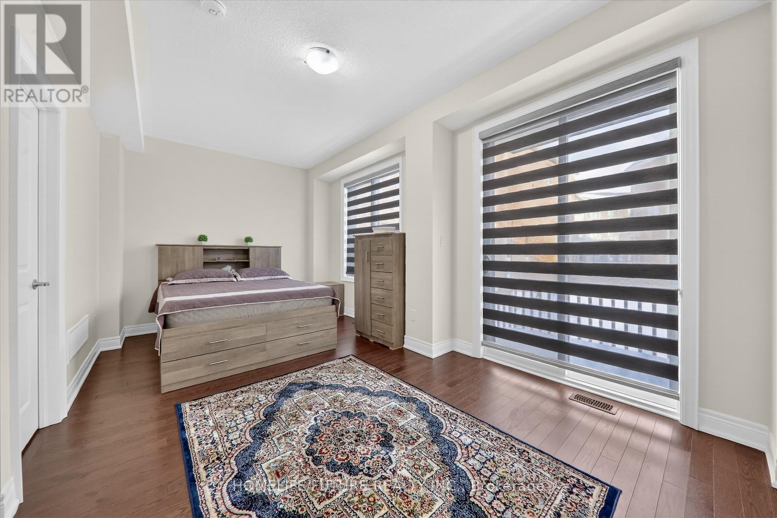 39 Andress Way, Markham, Ontario  L3S 0E9 - Photo 7 - N12754272