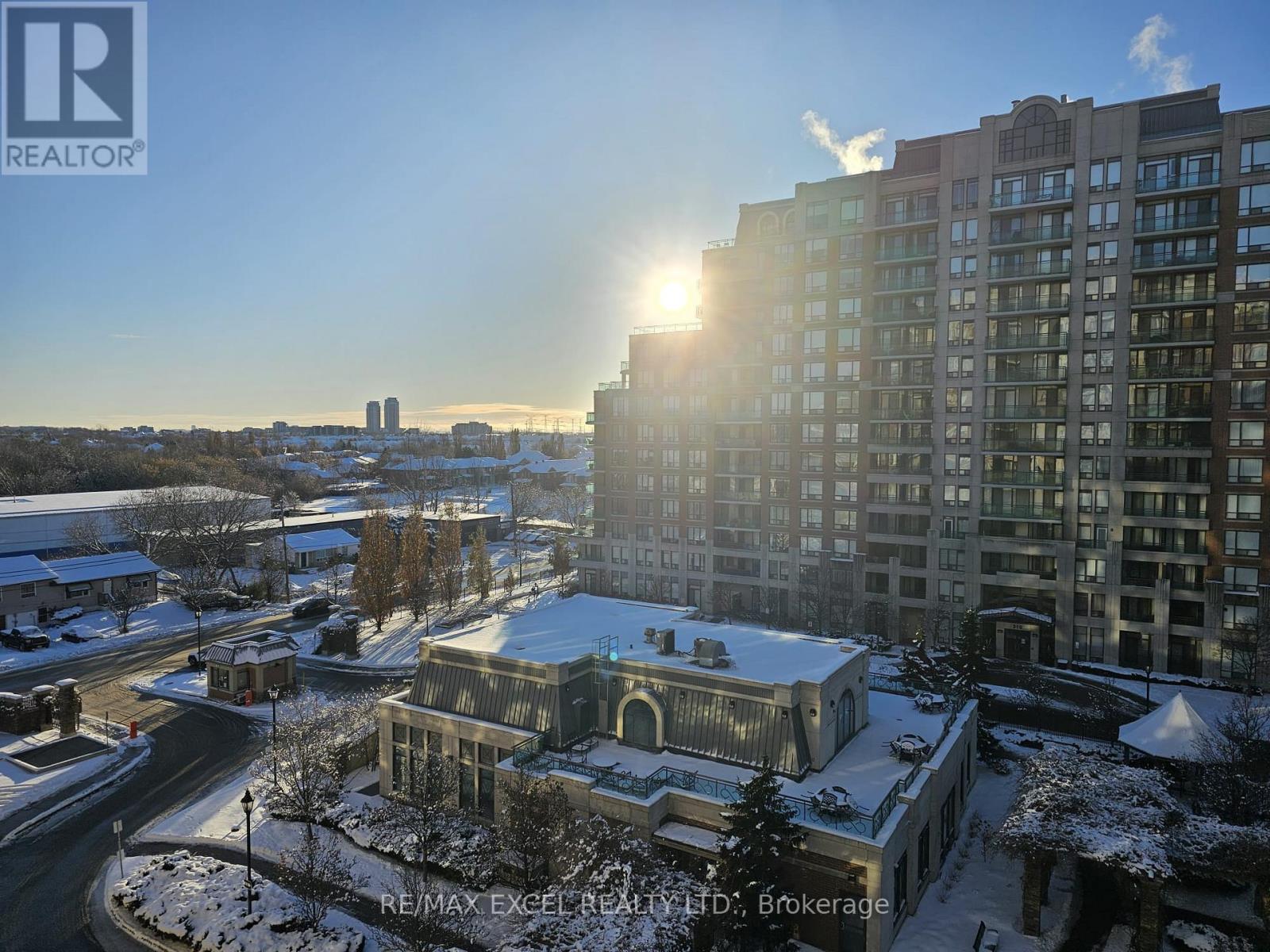 712 - 350 Red Maple Road, Richmond Hill, Ontario  L4C 0T5 - Photo 4 - N12754400