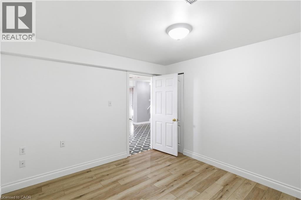 48 Alexsia Court Unit# Lower, Hamilton, Ontario  L9B 2T3 - Photo 16 - 40797783