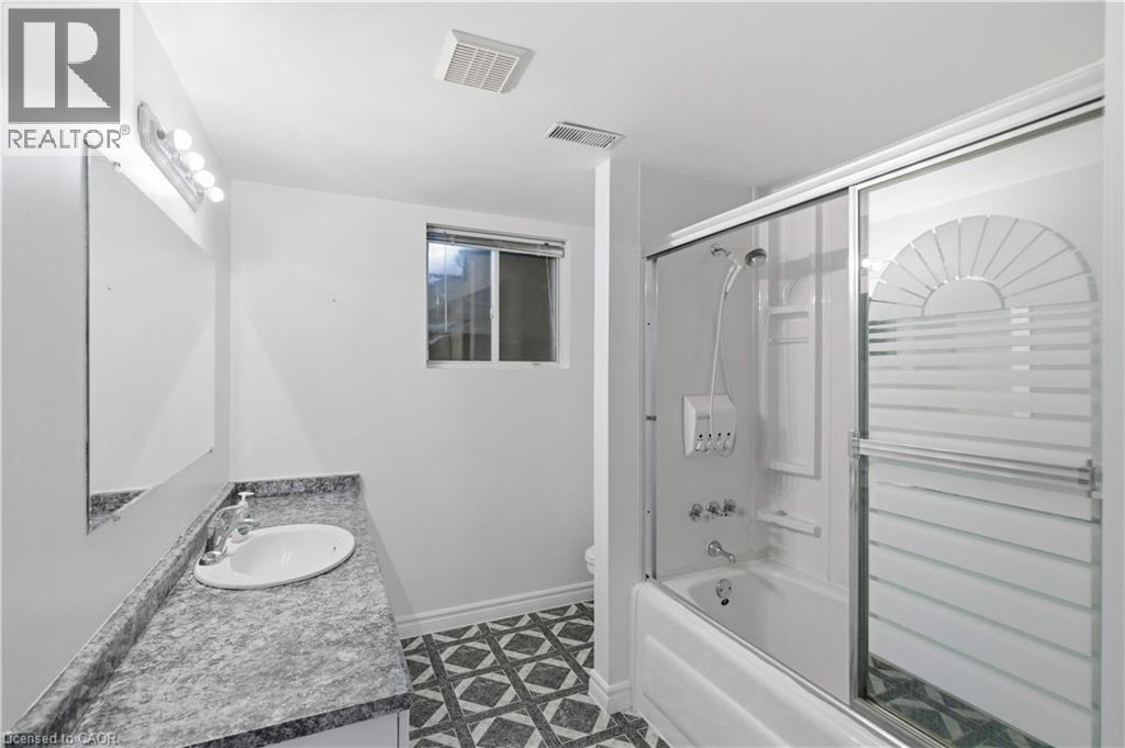 48 Alexsia Court Unit# Lower, Hamilton, Ontario  L9B 2T3 - Photo 19 - 40797783