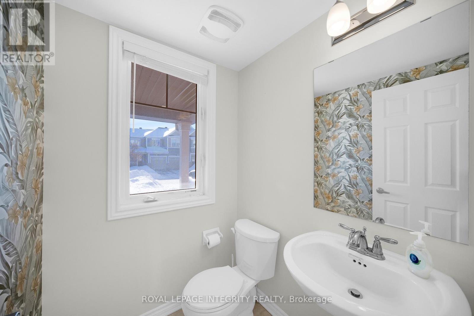332 Song Sparrow Street, Ottawa, Ontario  K2J 5Y9 - Photo 3 - X12584102