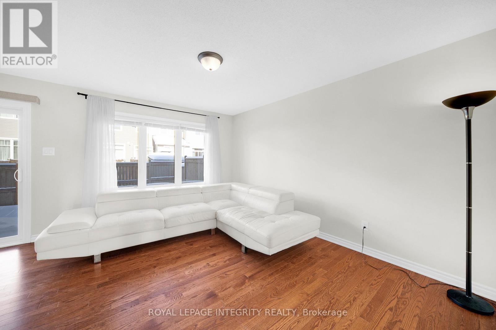 332 Song Sparrow Street, Ottawa, Ontario  K2J 5Y9 - Photo 9 - X12584102