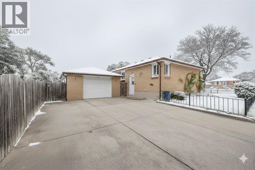 66 Tweedsmuir Avenue, Sarnia, Ontario  N7S 2S1 - Photo 28 - 26002507