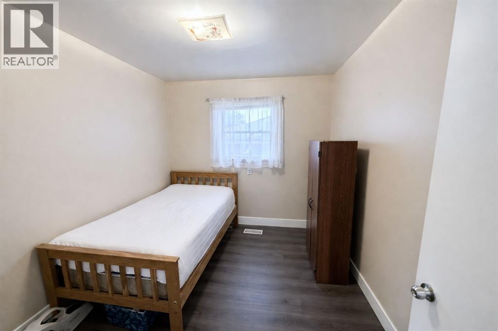 66 Tweedsmuir Avenue, Sarnia, Ontario  N7S 2S1 - Photo 9 - 26002507