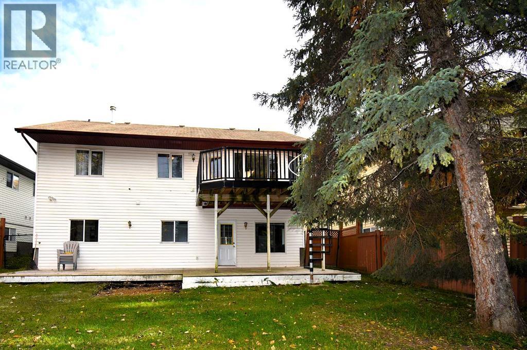 309 Eaton Drive, Hinton, Alberta  T7V 1Y5 - Photo 43 - A2263626