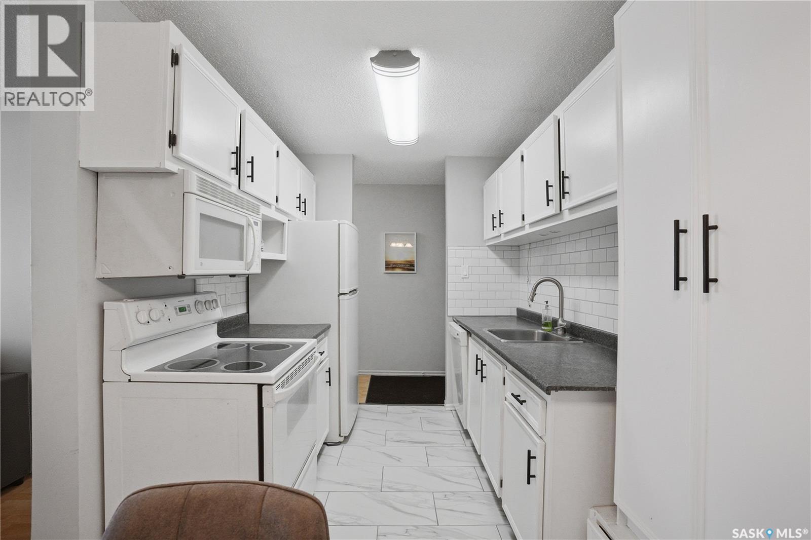 110 3302 33rd Street W, Saskatoon, Saskatchewan  S7L 6S5 - Photo 4 - SK027869