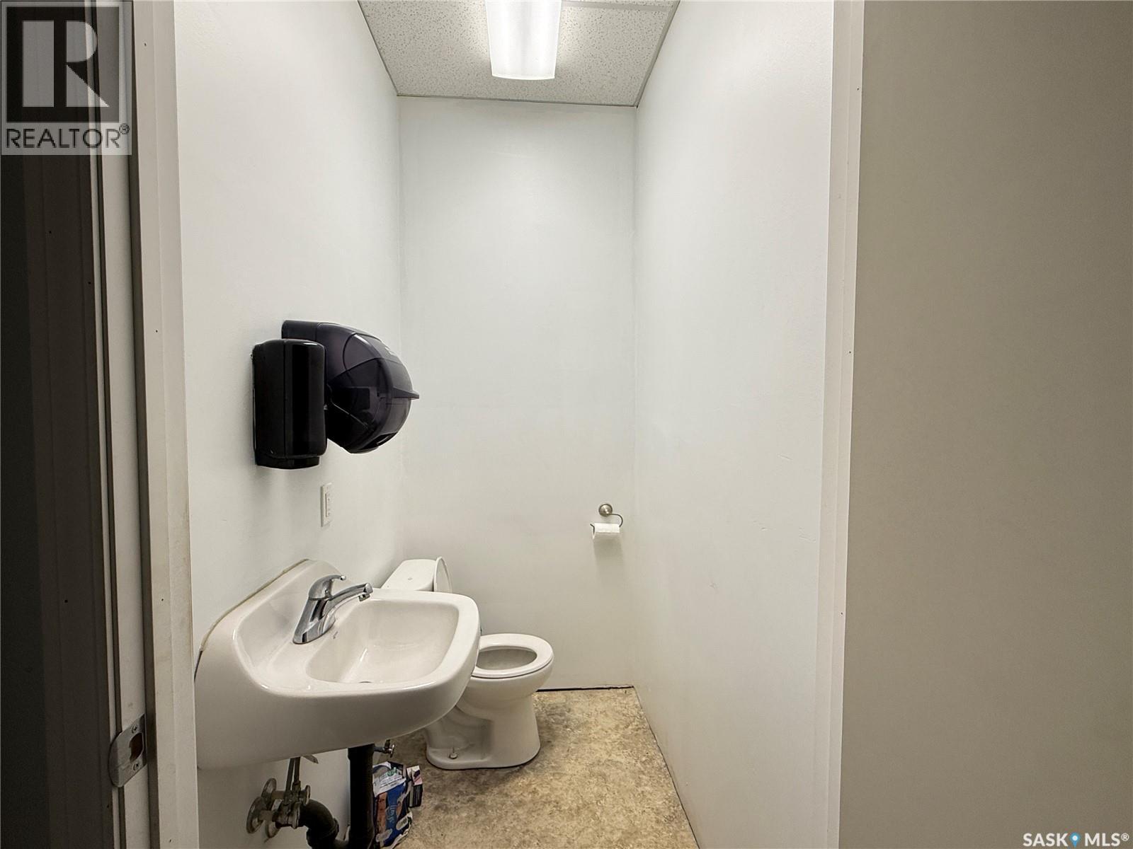 B 1642 100th Street, North Battleford, Saskatchewan  S9A 0W6 - Photo 5 - SK027859