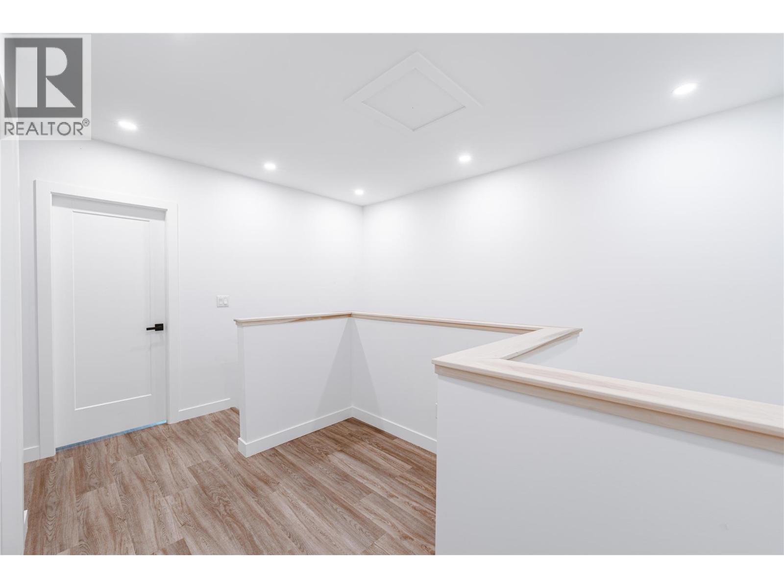 1039 Keystone Crescent, Revelstoke, British Columbia  V0E 2S3 - Photo 17 - 10372873