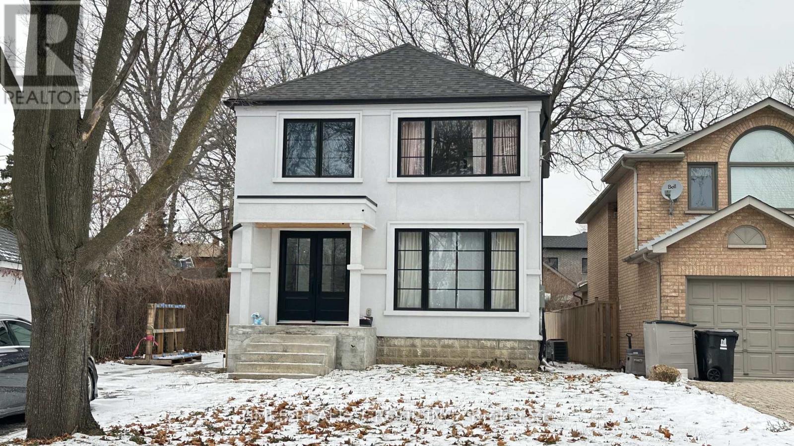 10 DOMINION ROAD, Toronto, Ontario