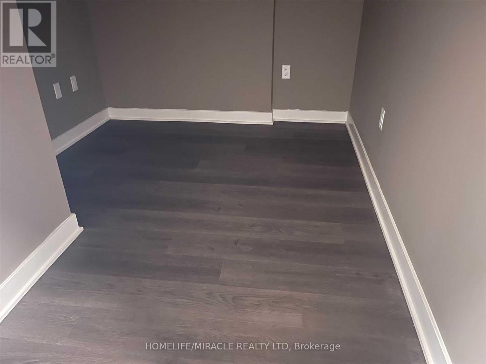 523 - 3900 Confederation Parkway, Mississauga, Ontario  L5B 0M3 - Photo 24 - W12754228