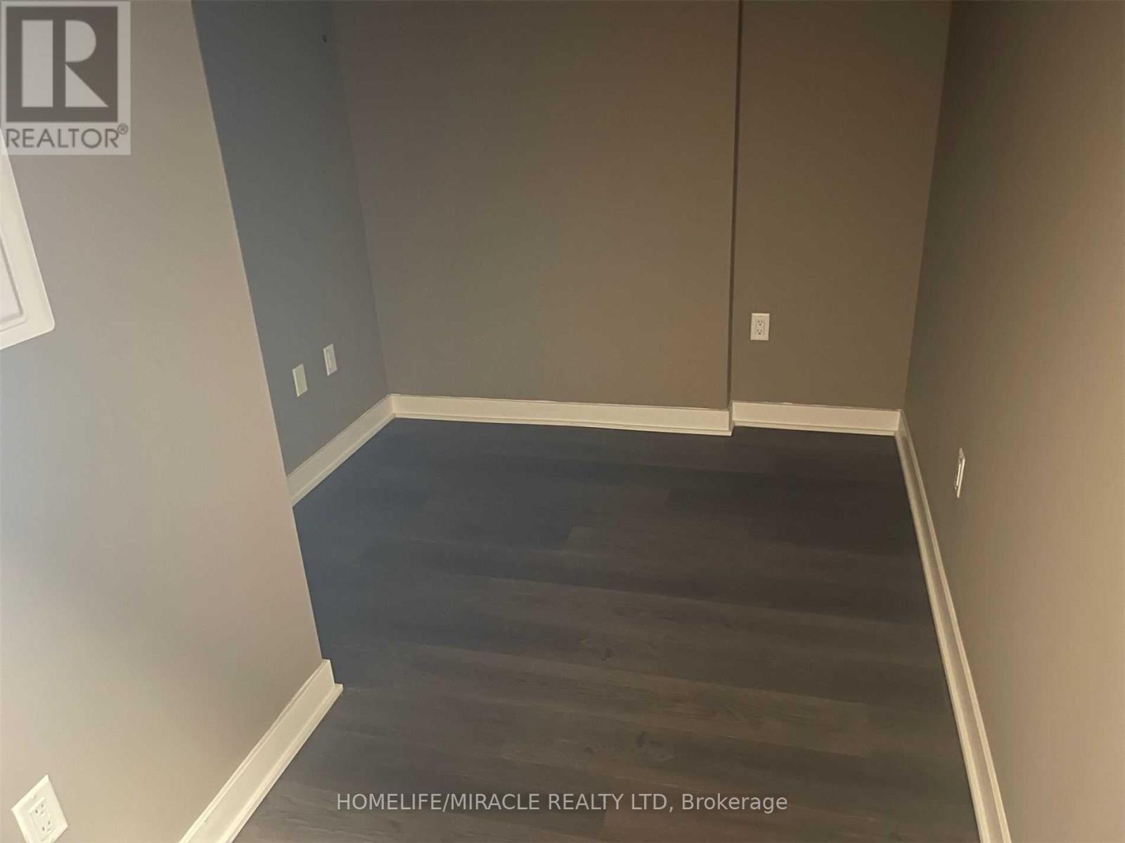 523 - 3900 Confederation Parkway, Mississauga, Ontario  L5B 0M3 - Photo 25 - W12754228