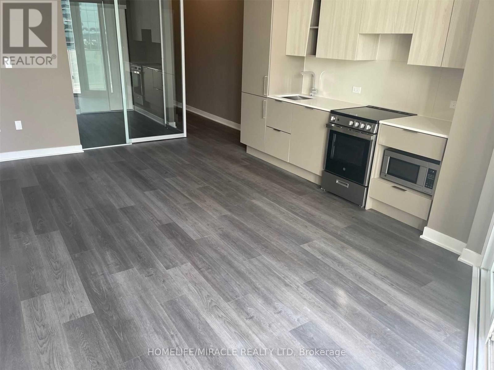 523 - 3900 Confederation Parkway, Mississauga, Ontario  L5B 0M3 - Photo 9 - W12754228