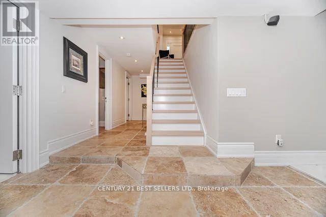 1595 Calverton Court, Mississauga, Ontario  L5G 2W4 - Photo 30 - W12754256