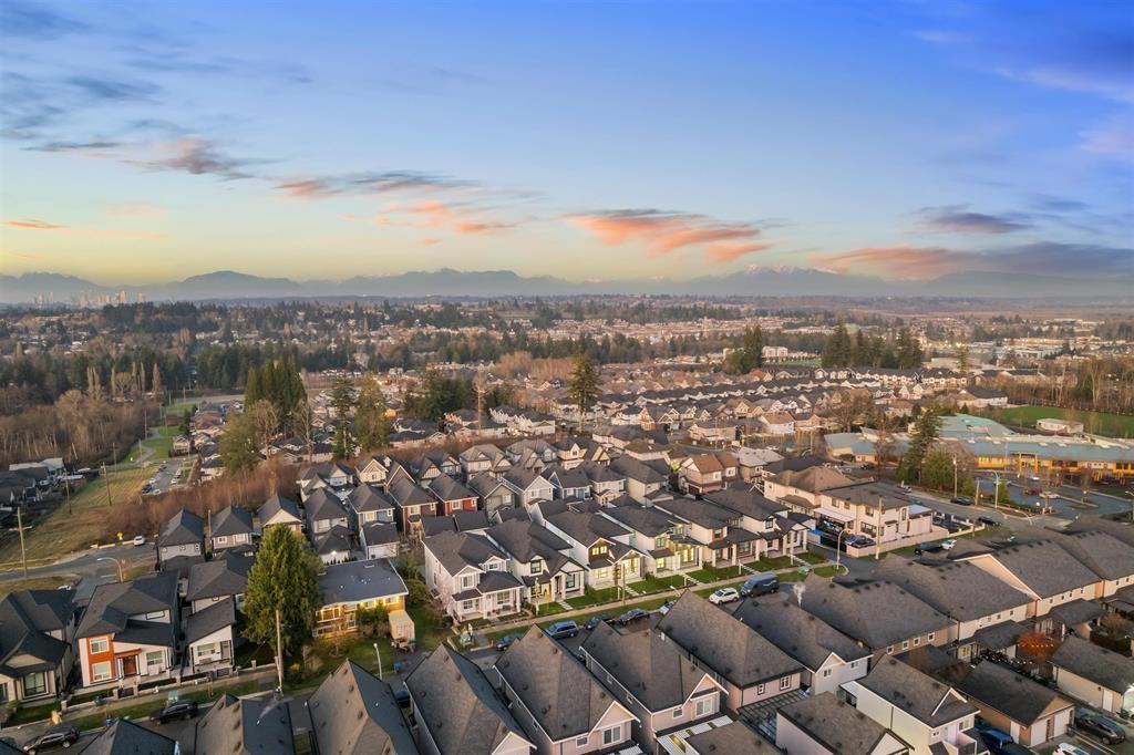 14163 60a Avenue, Surrey, British Columbia  V3X 1C3 - Photo 6 - R3085204